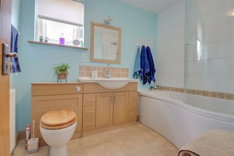 71 ATHELSTAN GARDENS-9.jpg