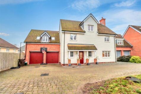 6 GORSE WOOD VIEW FRONT SHOT.jpg