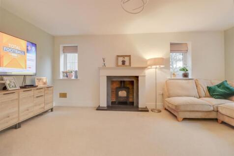 6 GORSE WOOD VIEW INSIDE-15.jpg