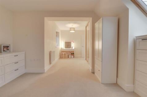 6 GORSE WOOD VIEW INSIDE-12.jpg