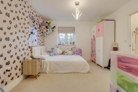 6 GORSE WOOD VIEW INSIDE-6.jpg