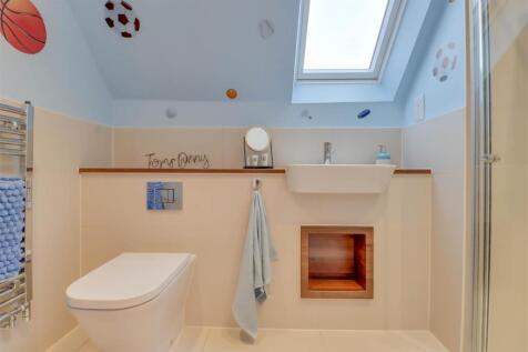 6 GORSE WOOD VIEW INSIDE-10.jpg