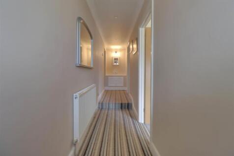 28 MARGARITE WAY-11.jpg