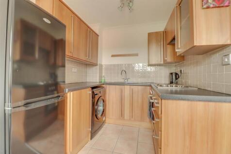 36 TALLOW GATE INSIDE-5.jpg