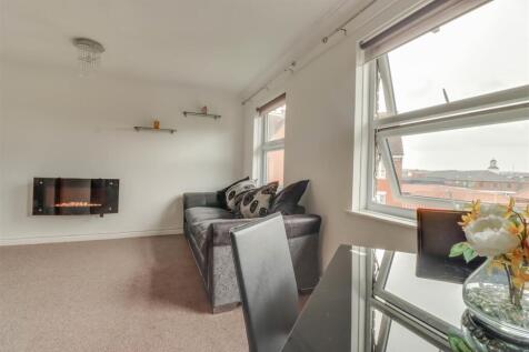 36 TALLOW GATE INSIDE-6.jpg