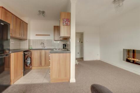 36 TALLOW GATE INSIDE-7.jpg