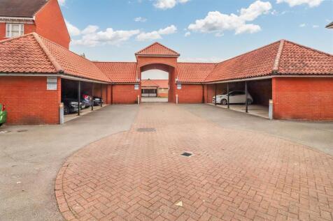 36 TALLOW GATE OUTSIDE-3.jpg