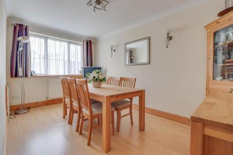 43 LINDON ROAD INSIDE-5.jpg
