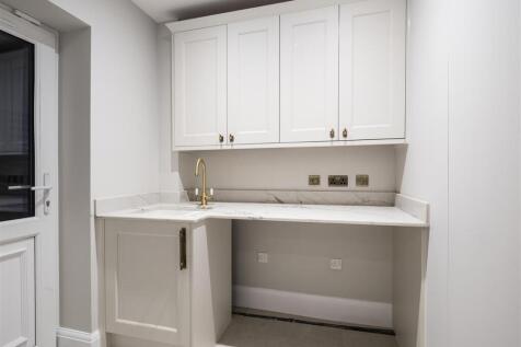 1 Cavell Road-4245-Pano.jpg