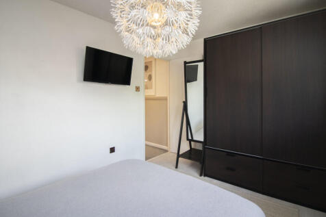 Master Bedroom_1