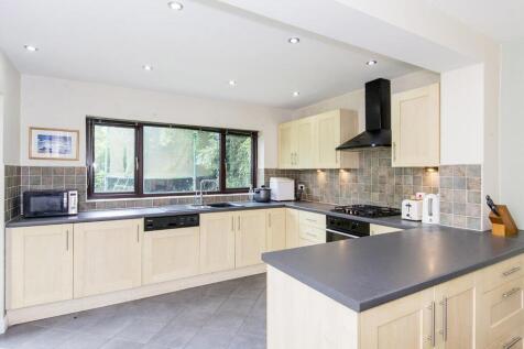 (Kitchen Area Photo)