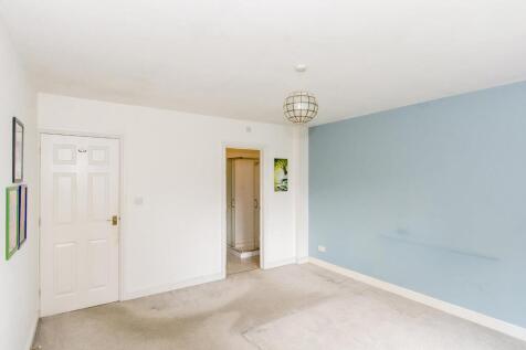 (Bedroom One Photo Two)