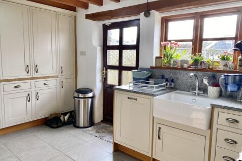 Beautiful Kitchen with beams