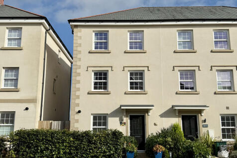 Attractive Town House