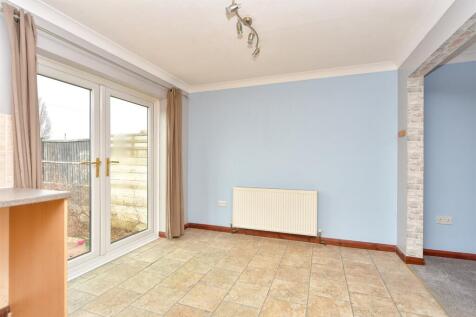 Kitchen/Dining Area