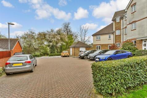 Driveway/Parking