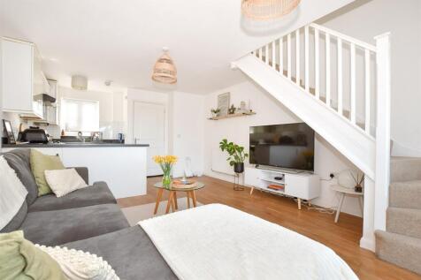 Kitchen/ Living Room