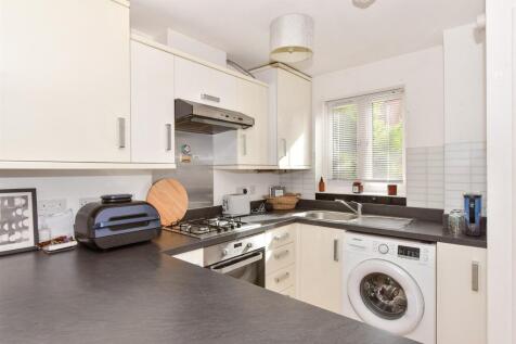 Kitchen/ Living Room