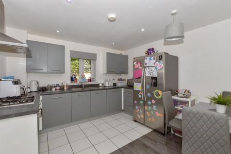 Kitchen/Lounge