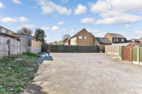 Driveway/Parking
