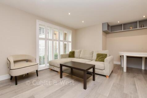 Kitchen / Lounge / Diner