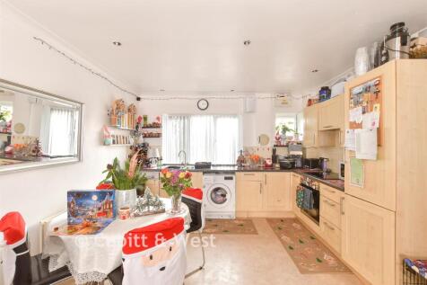 Lounge/ Kitchen/ Diner