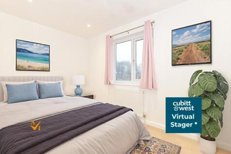 Bedroom 4 (Contemporary Style)