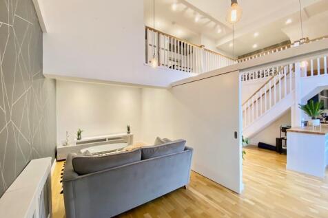 Reception room or bedroom 1