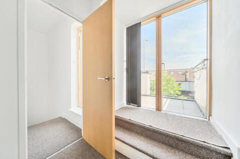 1307156-16-684316...