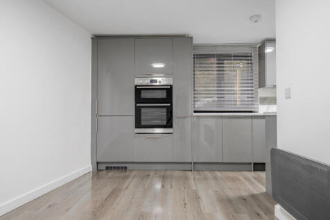 1373516-11-6901ec...