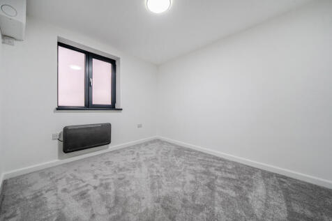 1373516-10-6901ec...