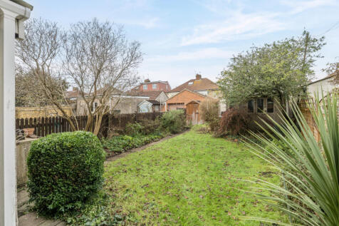 1385642-5-692708b...