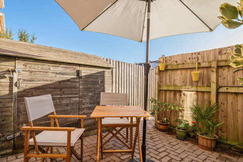 1394322-7-69454ab...