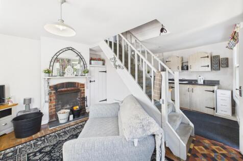 CAM05627G0-PR0008-STILL021