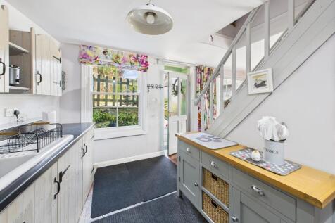 CAM05627G0-PR0008-STILL017