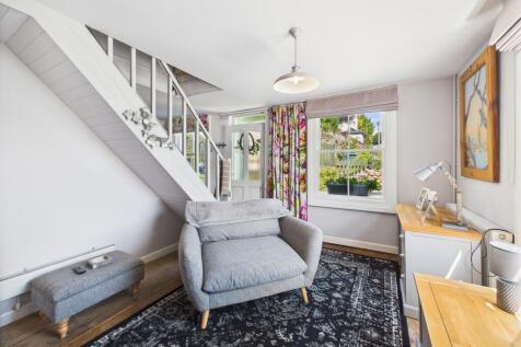 CAM05627G0-PR0008-STILL023