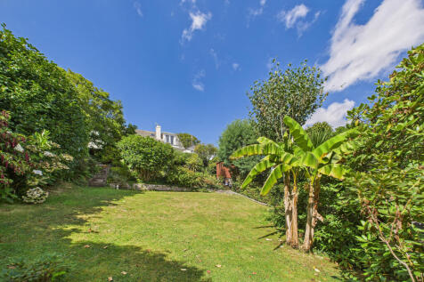 CAM05627G0-PR0016-STILL032