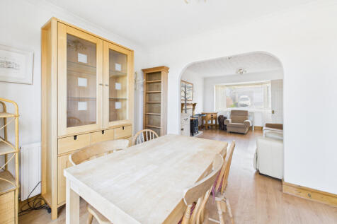 CAM05627G0-PR0020-STILL033