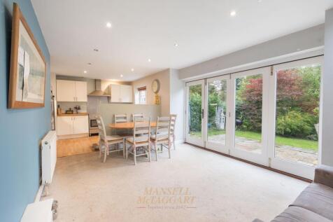 Garden Aspect Dining Room