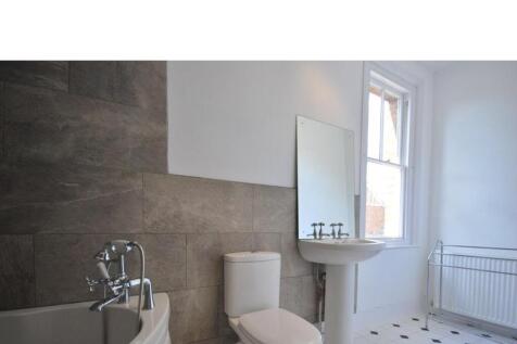 Bathroom.jpg
