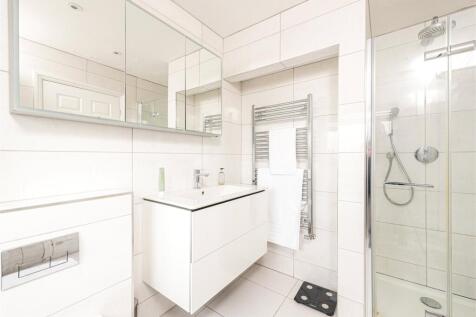 En Suite Shower Room