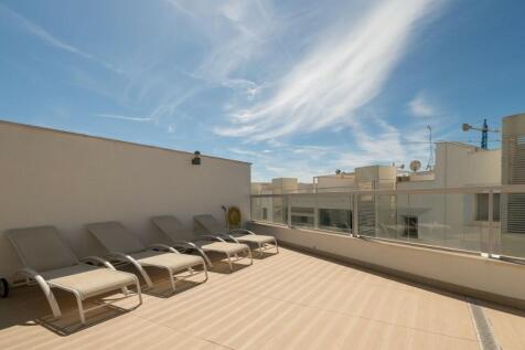 ROOF TERRACE