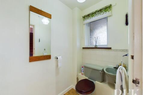 Cloakroom WC