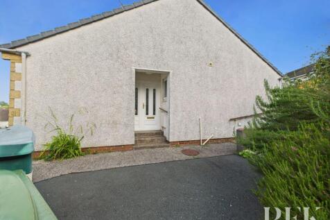 Private Side Patio / Front Door