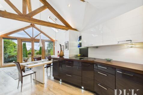 Living / Kitchen / Dining