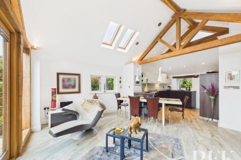 Living / Kitchen / Dining