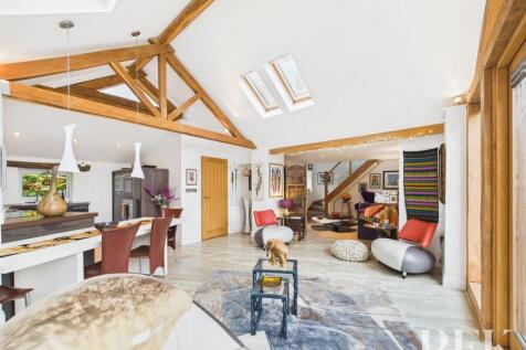 Living / Kitchen / Dining