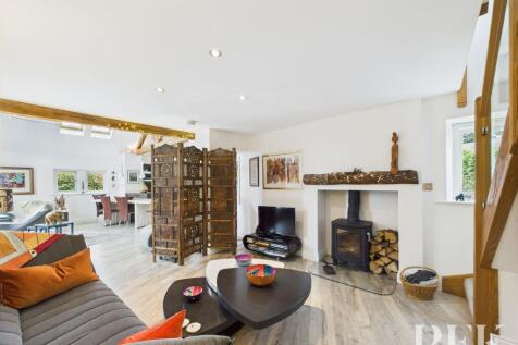 Living / Kitchen / Dining