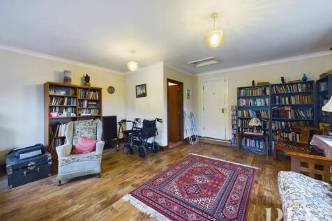 Sitting Room / Bedroom