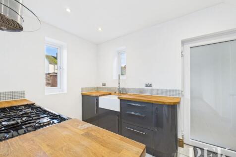 Open Plan Kitchen / Living / Dining